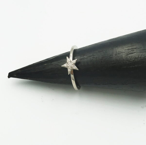 ΚΟΛΙΕ ΒΡΑΧΙΟΛΙΑ ΔΑΧΤΥΛΙΔΙΑ ΑΝΔΡΙΚΑ ΚΟΣΜΗΜΑΤΑ ΣΚΟΥΛΑΡΙΚΙΑ ΠΕΡΙΤΕΧΝΟ ΛΑΥΡΙΟ